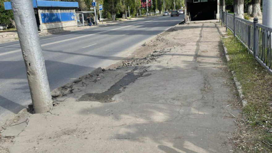Саратовцы стыдятся подземного перехода возле Театра оперы и балета