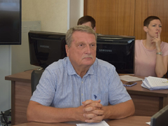 Кандидатам на пост губернатора Саратовской области придется собрать подписи почти 200 депутатов