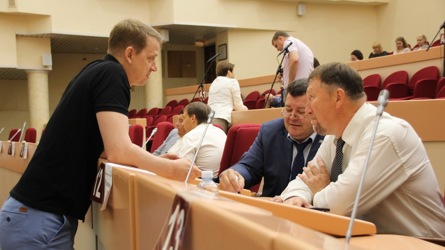 В Саратове увеличат зарплаты спортивным тренерам