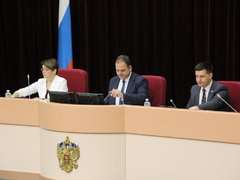 В Саратове увеличат зарплаты спортивным тренерам