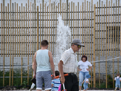 В Саратове купальный сезон открыли под музыку ДДТ и Земфиры