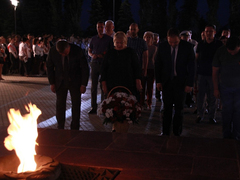 Саратовская молодежь почтила память выпускников 1941 года и поклялась в верности Отечеству