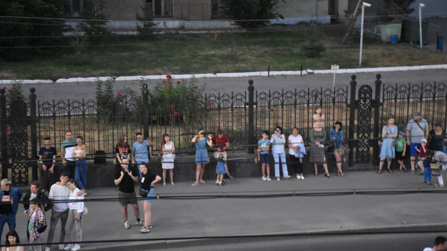 Саратовская Роза ветров собрала тысячи выпускников