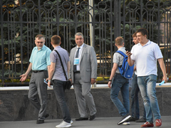 Саратовская Роза ветров собрала тысячи выпускников