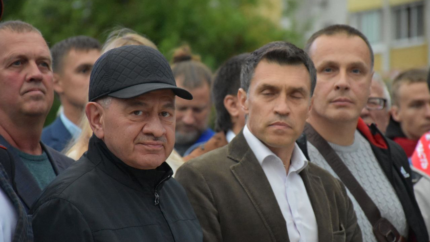 В Саратове стелу Город трудовой доблести открыли под песню Олега Газманова