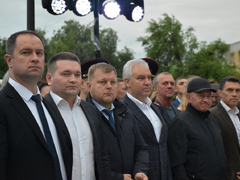В Саратове стелу Город трудовой доблести открыли под песню Олега Газманова