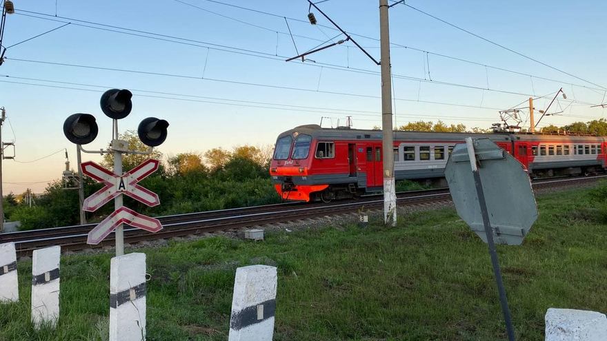В Саратове пассажирский поезд насмерть сбил прохожего