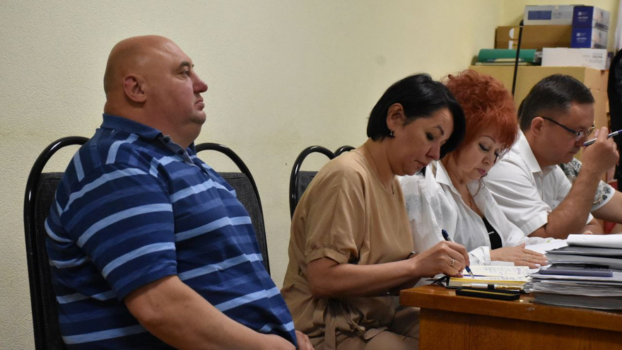 Свидетель по делу прокурора Пригарова: У нас не особо много похорон было - через день