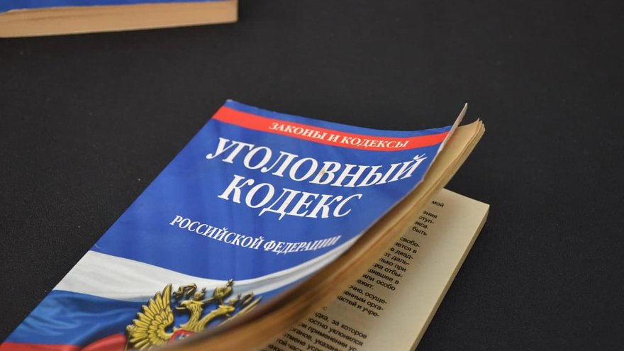 В Энгельсе полицейского заподозрили в получении взятки