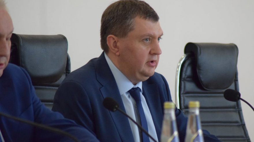Передачу десяти энгельсских школ на региональный уровень отложили на год