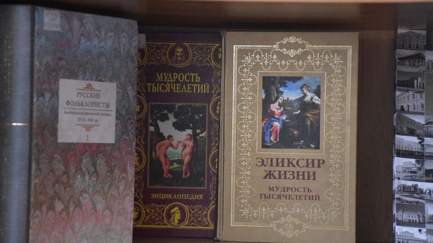 Трещины в стенах, смена пола: здание научной библиотеки в Саратове планируют восстановить до конца года