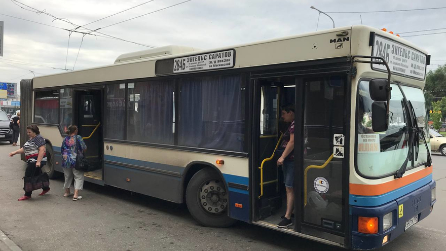 Чиновники измерили температуру воздуха в саратовских автобусах и не нашли нарушений