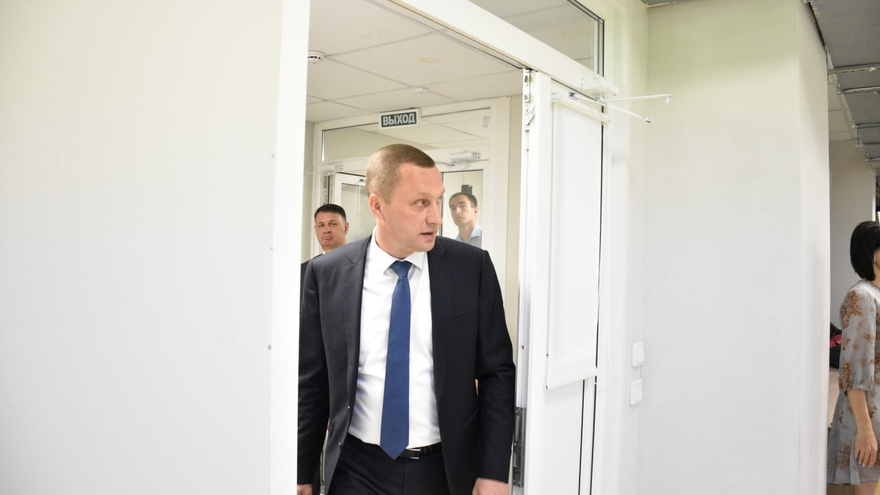 Студентка пообещала Роману Бусаргину рвать и кусать ради побед на форуме iВолга-2022