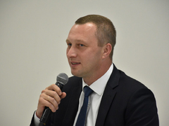 Студентка пообещала Роману Бусаргину рвать и кусать ради побед на форуме iВолга-2022