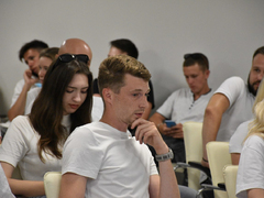 Студентка пообещала Роману Бусаргину рвать и кусать ради побед на форуме iВолга-2022