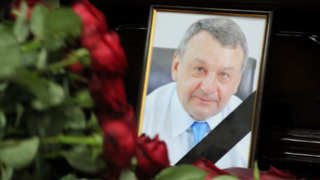Это столп нашей России: сотни саратовцев пришли проститься с Сергеем Лисовским