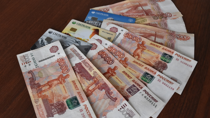 В Энгельсе на потерявшего карту мужчину оформили кредит в 720 тысяч рублей