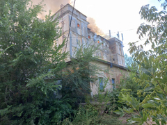 В Энгельсе загорелся Дом офицеров в Летном городке