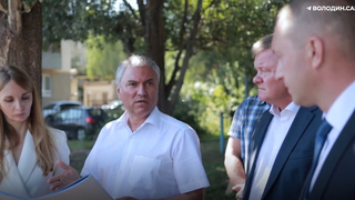 Володин потребовал навести порядок на Сенном рынке до сентября