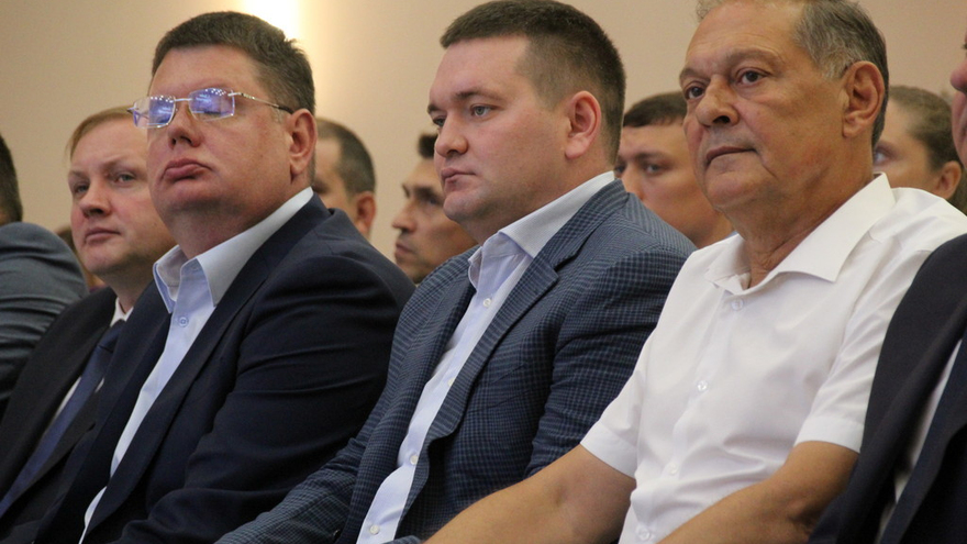 Локомотив национальной экономики: в правительстве Саратовской области поздравили строителей