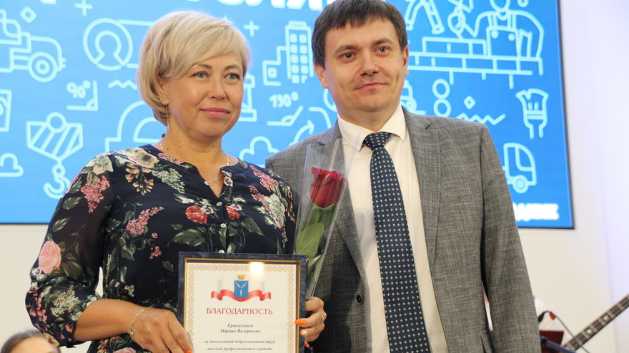 Локомотив национальной экономики: в правительстве Саратовской области поздравили строителей