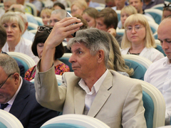 Локомотив национальной экономики: в правительстве Саратовской области поздравили строителей
