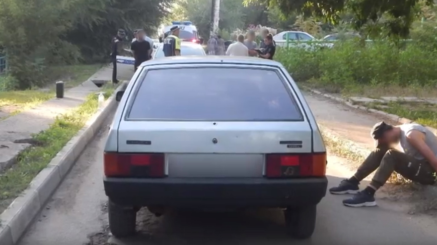 Саратовские полицейские задержали молодого автоугонщика с синтетикой