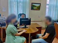 В Саратове два приятеля вынесли из квартиры убитого: хозяин пытался сам, но не осилил