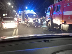 В Заводском районе иномарка впечаталась в столб: водитель в тяжелом состоянии