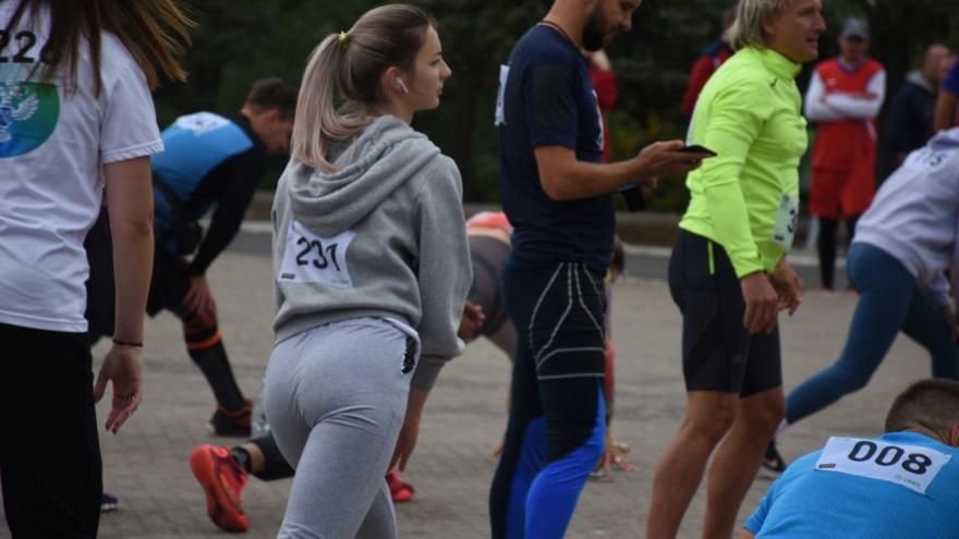 В марафоне Умного города соревновались чиновники и профессиональные спортсмены 