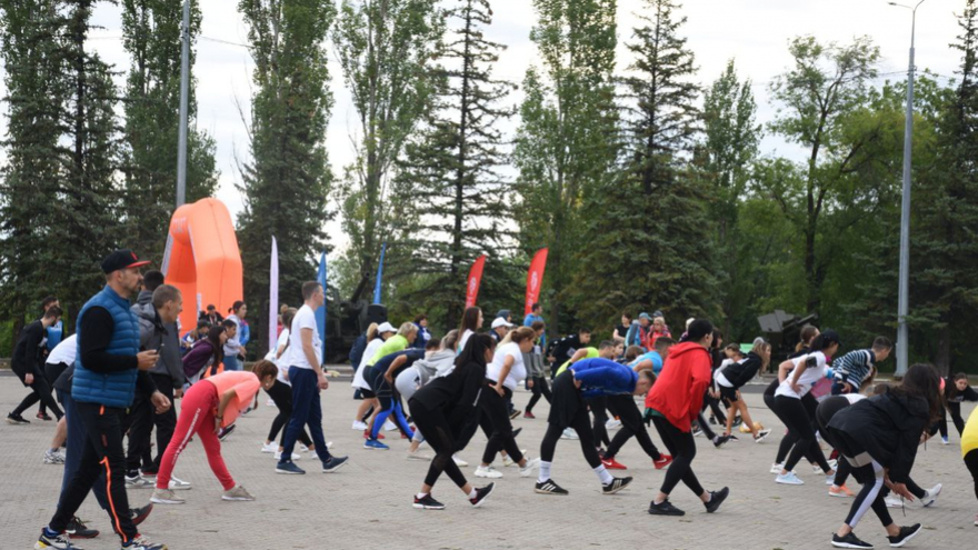В марафоне Умного города соревновались чиновники и профессиональные спортсмены 