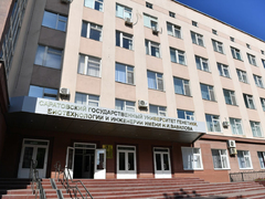 В Саратове министру сельского хозяйства России показали армейский сухпаек