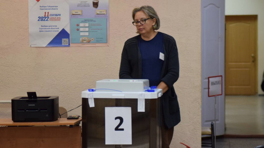 Выборы. Секретари комиссий в Саратове отметили хорошее настроение у избирателей (фоторепортаж)