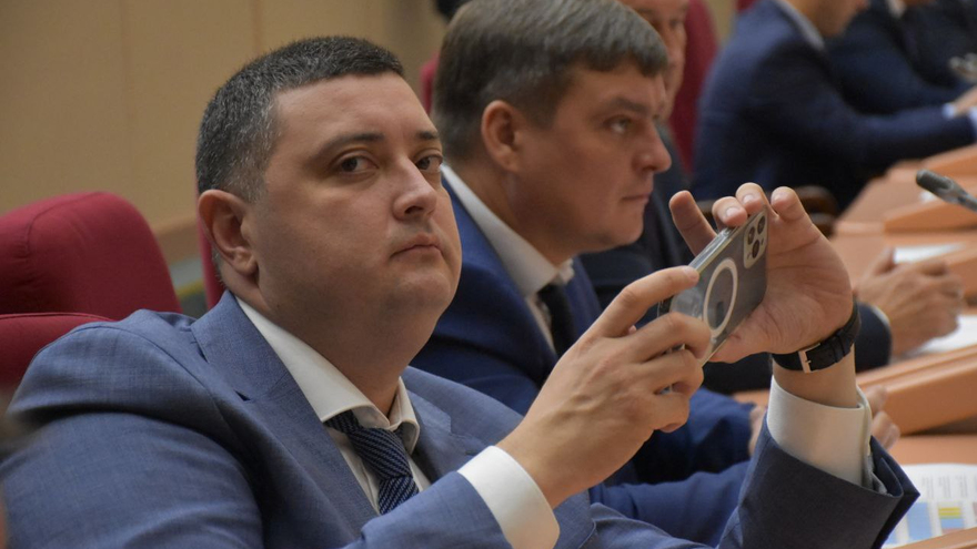 Председателем Саратовской областной думы стал Михаил Исаев
