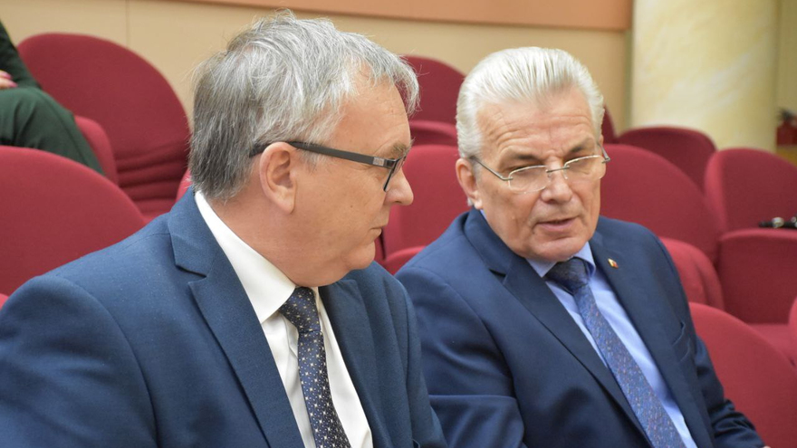 Председателем Саратовской областной думы стал Михаил Исаев