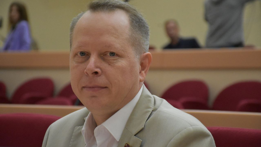 Председателем Саратовской областной думы стал Михаил Исаев