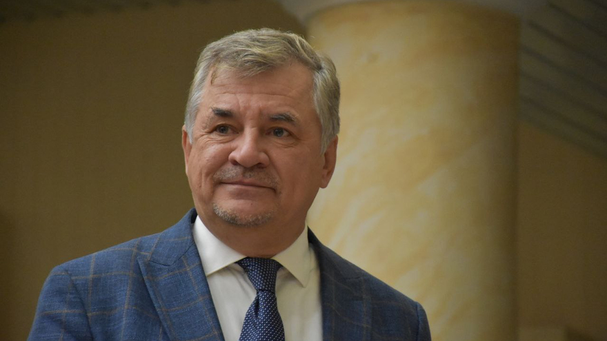 Председателем Саратовской областной думы стал Михаил Исаев