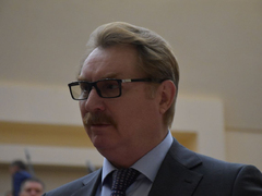 Председателем Саратовской областной думы стал Михаил Исаев