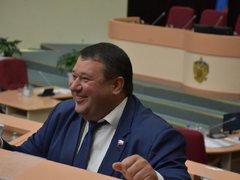Председателем Саратовской областной думы стал Михаил Исаев