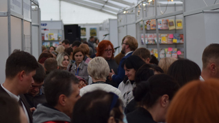 В Саратове открылся международный фестиваль с выставкой патриотических книг