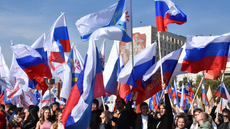 В центре Саратова пройдет митинг в поддержку российской армии и Президента