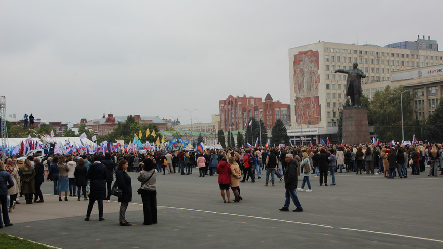В центре Саратова прошел патриотический митинг