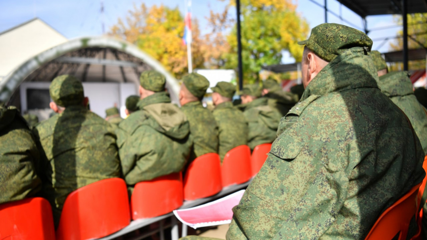 Саратовское правительство закупит призывникам термобелье, рюкзаки и аптечки