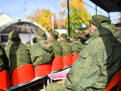 Саратовское правительство закупит призывникам термобелье, рюкзаки и аптечки