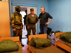 Мобилизация. Глава Башкирии привез в Саратов гуманитарный груз