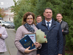 В Саратове обновили Доску почета работников образования и Доску успеха молодежи области