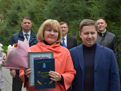 В Саратове обновили Доску почета работников образования и Доску успеха молодежи области