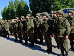 Кировский губернатор Александр Соколов привез в Саратовскую область икону