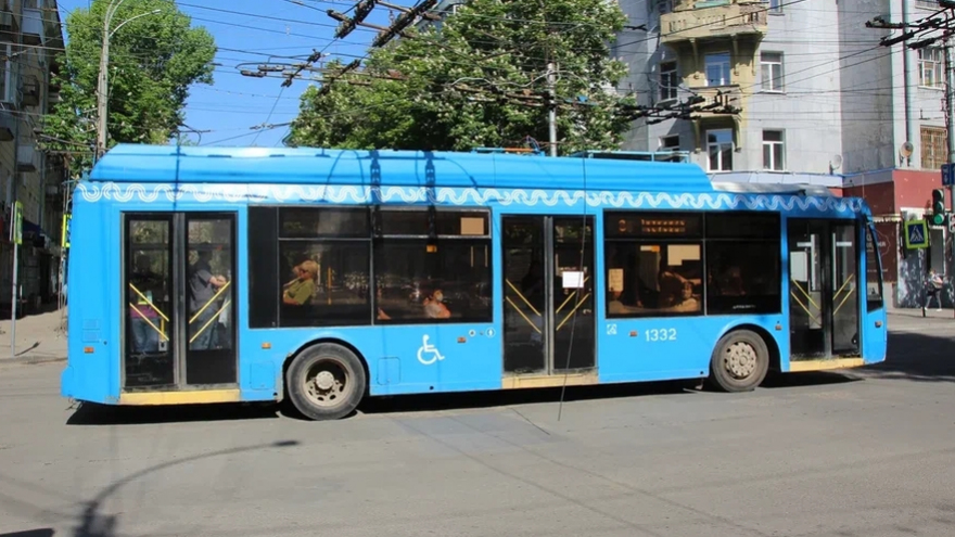 В Саратове временно остановили три троллейбусных маршрута