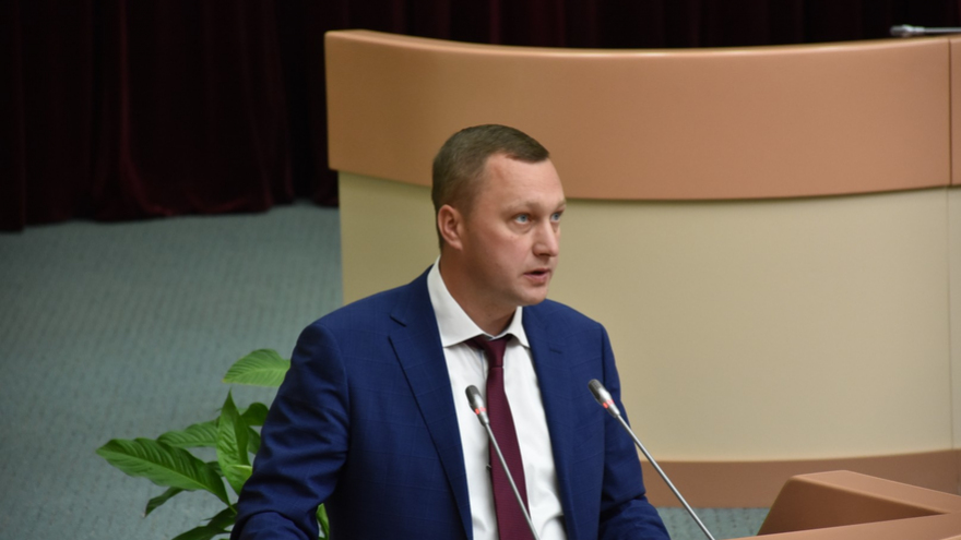 Роман Бусаргин потребовал создать горячую линию по уборке снега